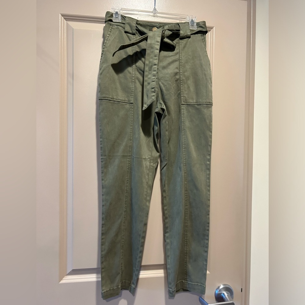 JOIE Khaki Pants, size small (petite), NWT